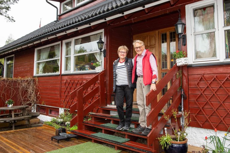 Dagmar og Axel Valen-Sendstad på trappen