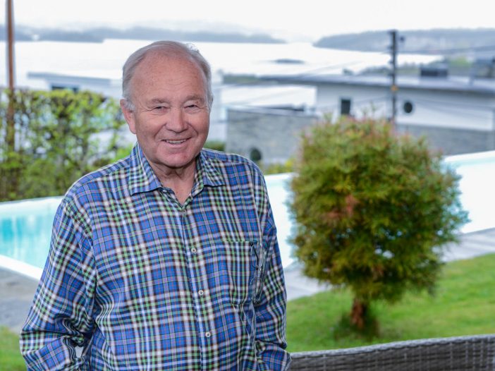 Ole Øystein Haugen foran svømmebassenget